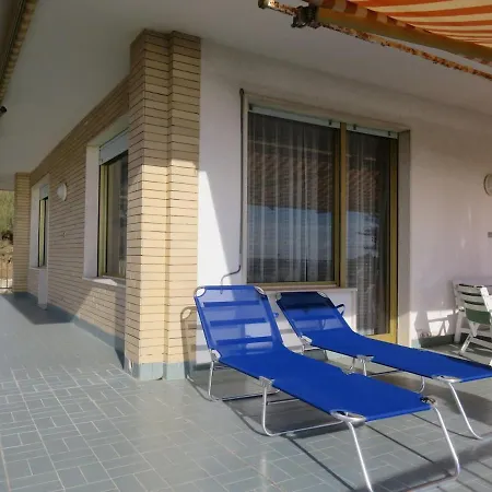 Nobles Sea View *