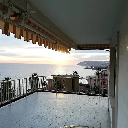 شقة Nobles Sea View *